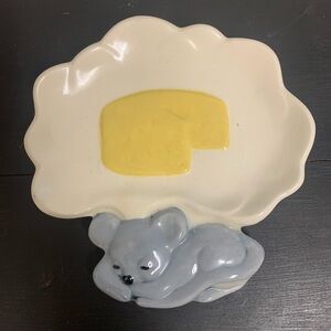 Vintage ceramic cheese plate 🐁 🧀